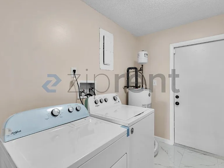 2809 Jefferson Pkwy #B — Photo 8
