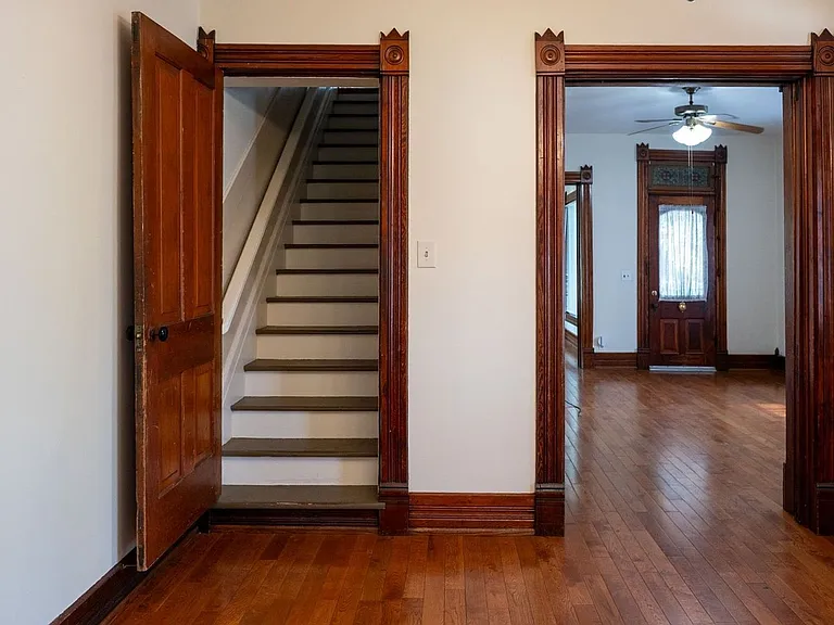 409 W Wooster St — Photo 17