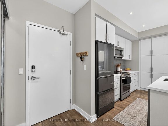 2nd image of 375 Sea Ray Ave #133