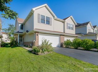 553 N Frieh Dr, Romeoville, IL 60446