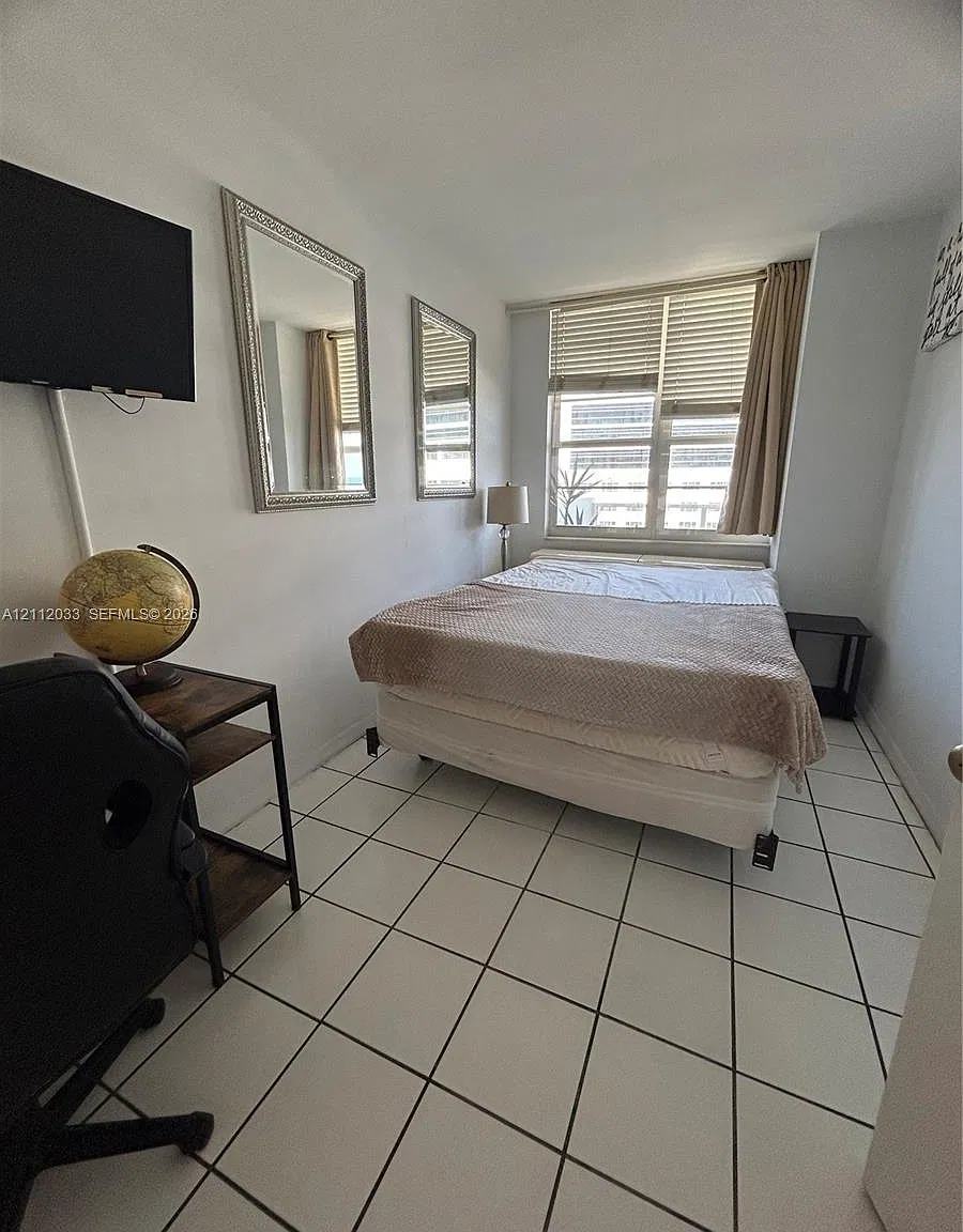 The Decoplage Condo — Photo 4