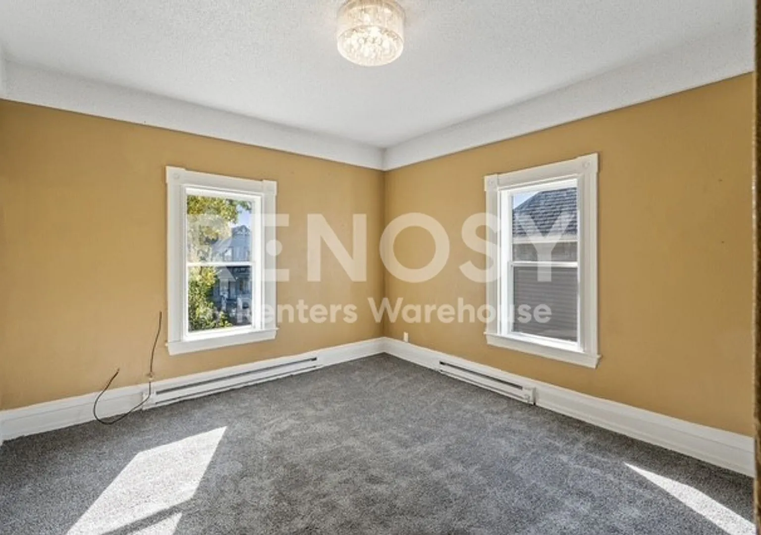 Available July 1 - 2BD / 1BA upper level duplex in Saint Paul! — Photo 3