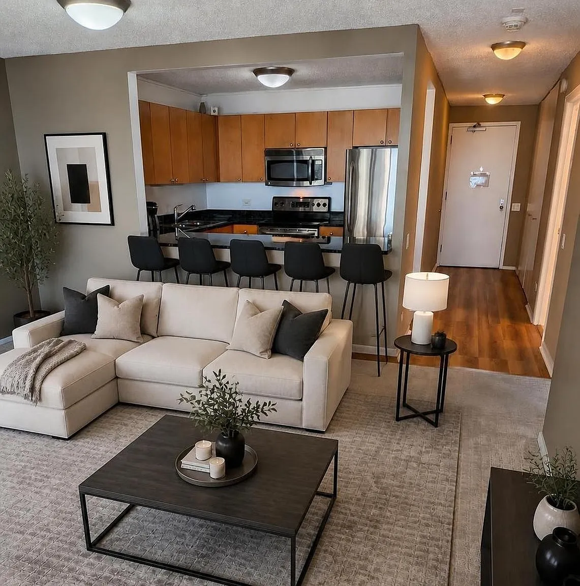 1 bed, 700 sqft, $2,250 — Photo 3