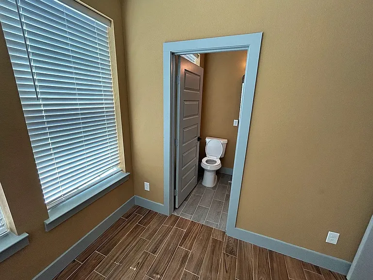 4534 N Shore Dr — Photo 9