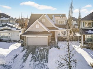 2036 Hilliard Pl NW, Edmonton, AB T6R 3P5