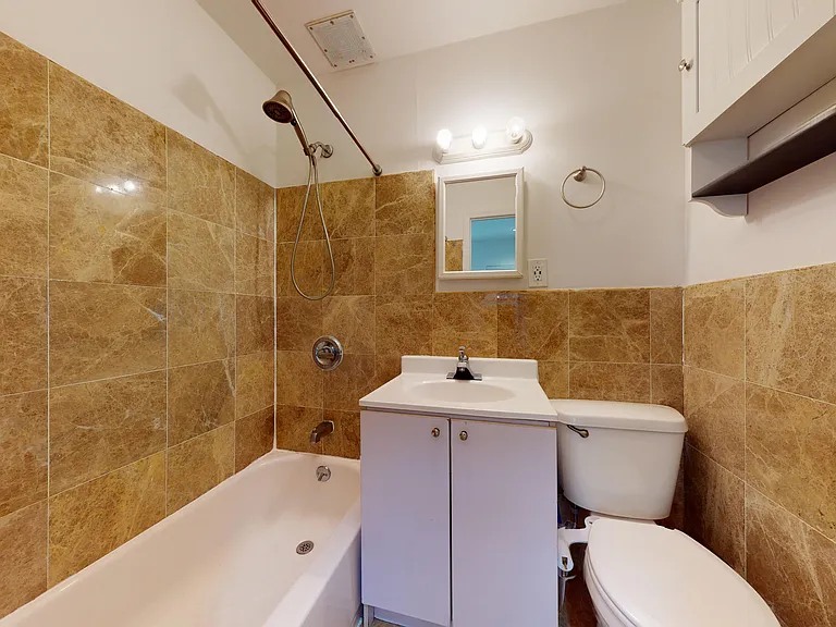 249 E 53rd St #1C — Photo 9