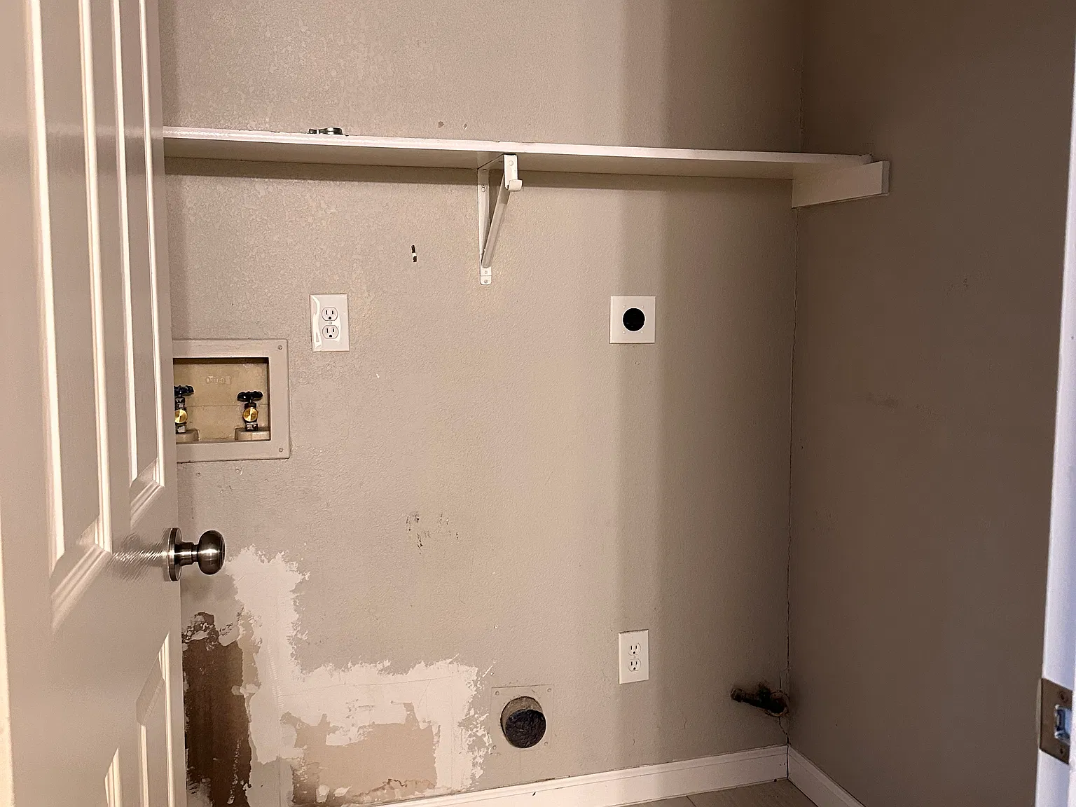 3 bed, 2.5 bath, 1725 sqft, $2,300 — Photo 4