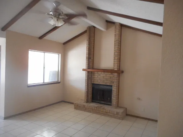 649 Mary Stuart Dr — Photo 2