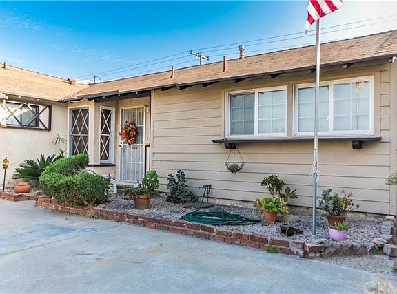 3rd image of 7169 Hoover Way
