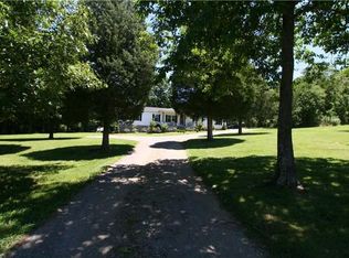 1131 Harsh Ln, Castalian Springs, TN 37031