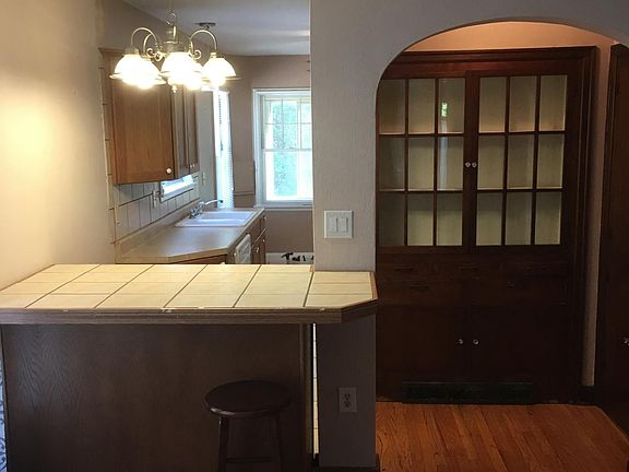 2nd image of 2524 23rd Avenue B # Main Floor