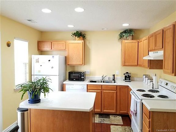 3rd image of 272 Arlington Downs Blvd #1152