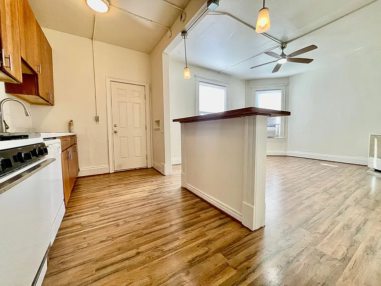207 Midway Ave — Photo 40