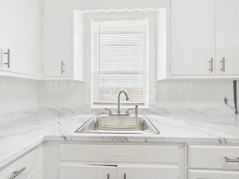 6921 Prospect Ave #C — Photo 6