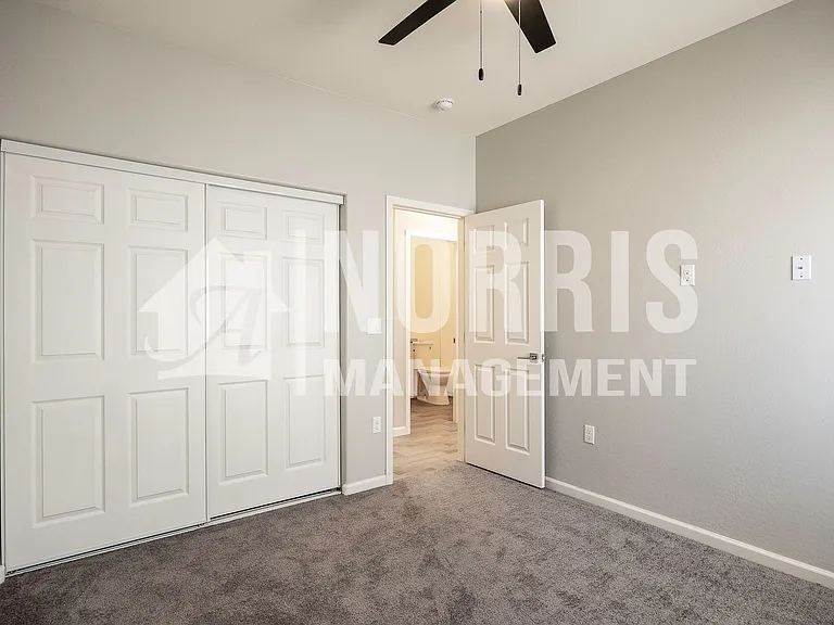 12532 W Delwood Dr — Photo 19
