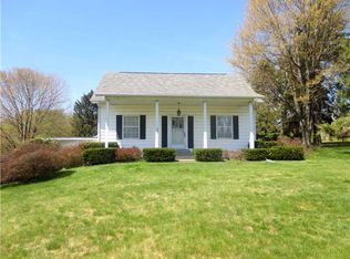 859 Chapel Rd, Aliquippa, PA 15001