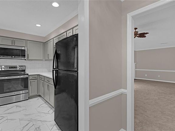 5th image of 30 Brandy Dr