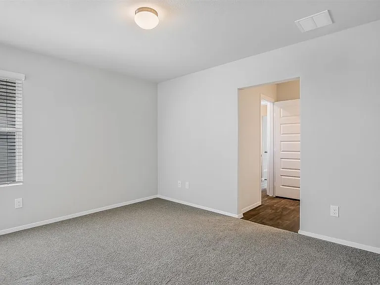 2808 Totley Rd — Photo 11