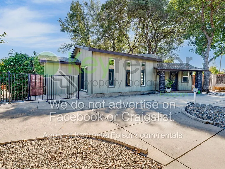 3686 Heady Ct — Photo 6