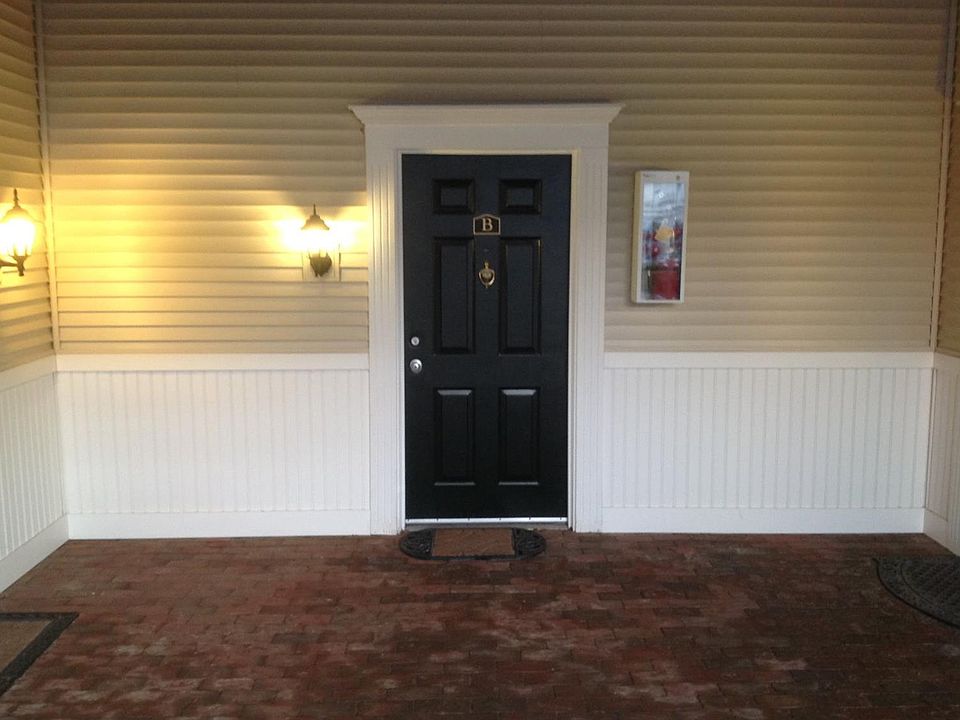 2nd image of 9186 Yarmouth Dr