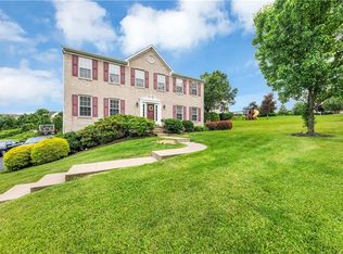 214 Field Club Cir, Mc Kees Rocks, PA 15136