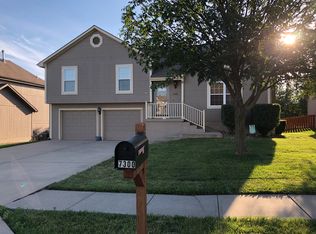 7300 N Lewis Ave, Kansas City, MO 64158