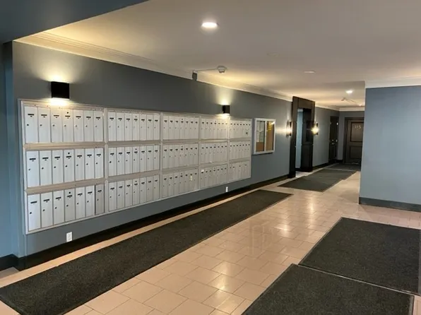 11025 Jasper Ave NW #716, Edmonton, AB T5K 0K7