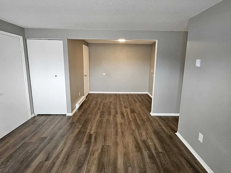 120 Fox Hill Ln — Photo 10