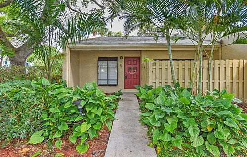 1400 NW 9th Ave #B-8 Photo 1