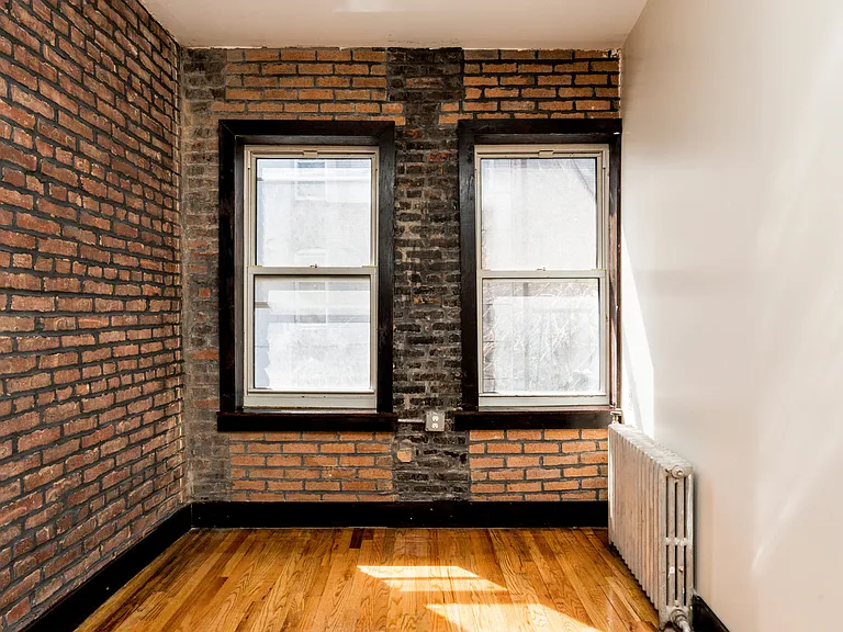 48 Wyckoff Ave #2R — Photo 2