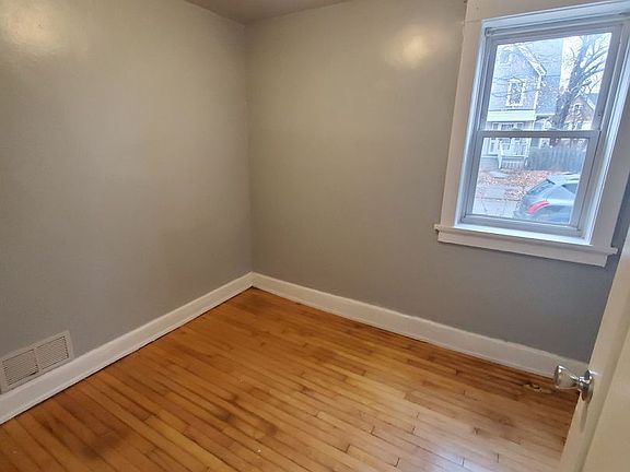 2nd image of 3311 W Juneau Ave APT 1