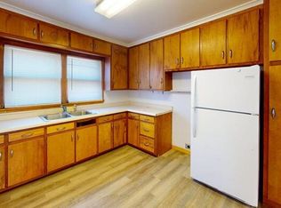 1015 N 3rd St APT 2, Bismarck, ND 58501