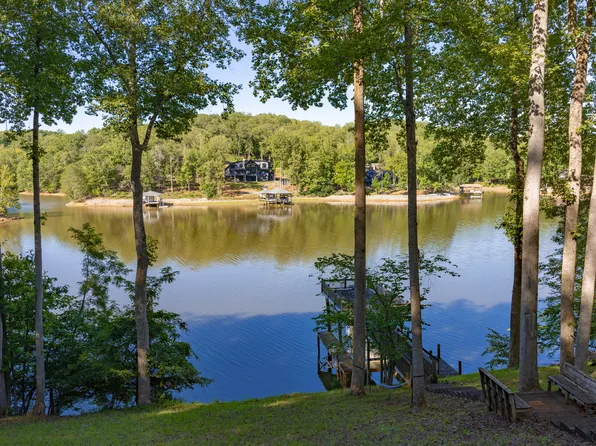 1650 Crafts Church Rd, Glade Hill, VA 24092