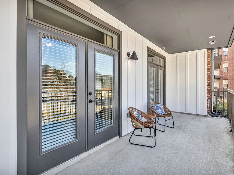 Veranda — Photo 17