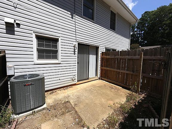 4th image of 1244 Donaldson Ct