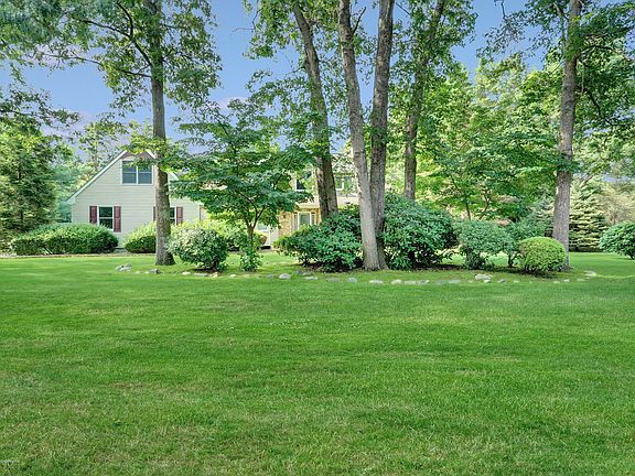 4th image of 1288 Woodfern Ct