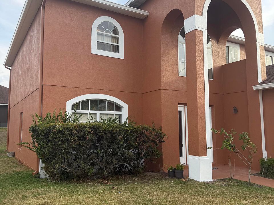1st image of 133 Inconnu Court
