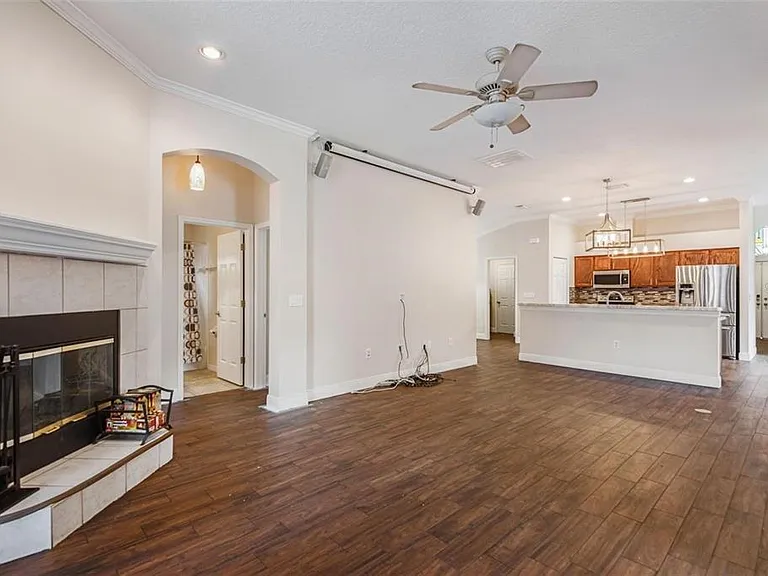 4007 Harbor Lake Dr — Photo 7