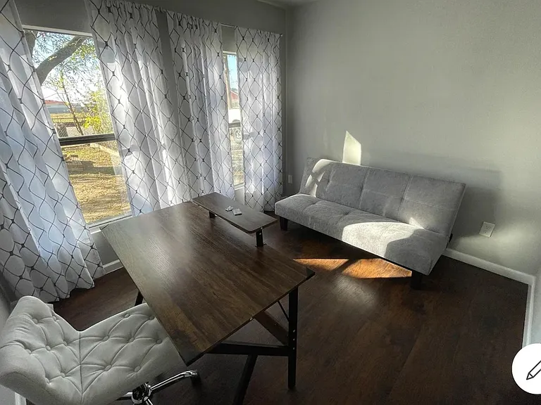 7602 Lakeview Dr — Photo 8