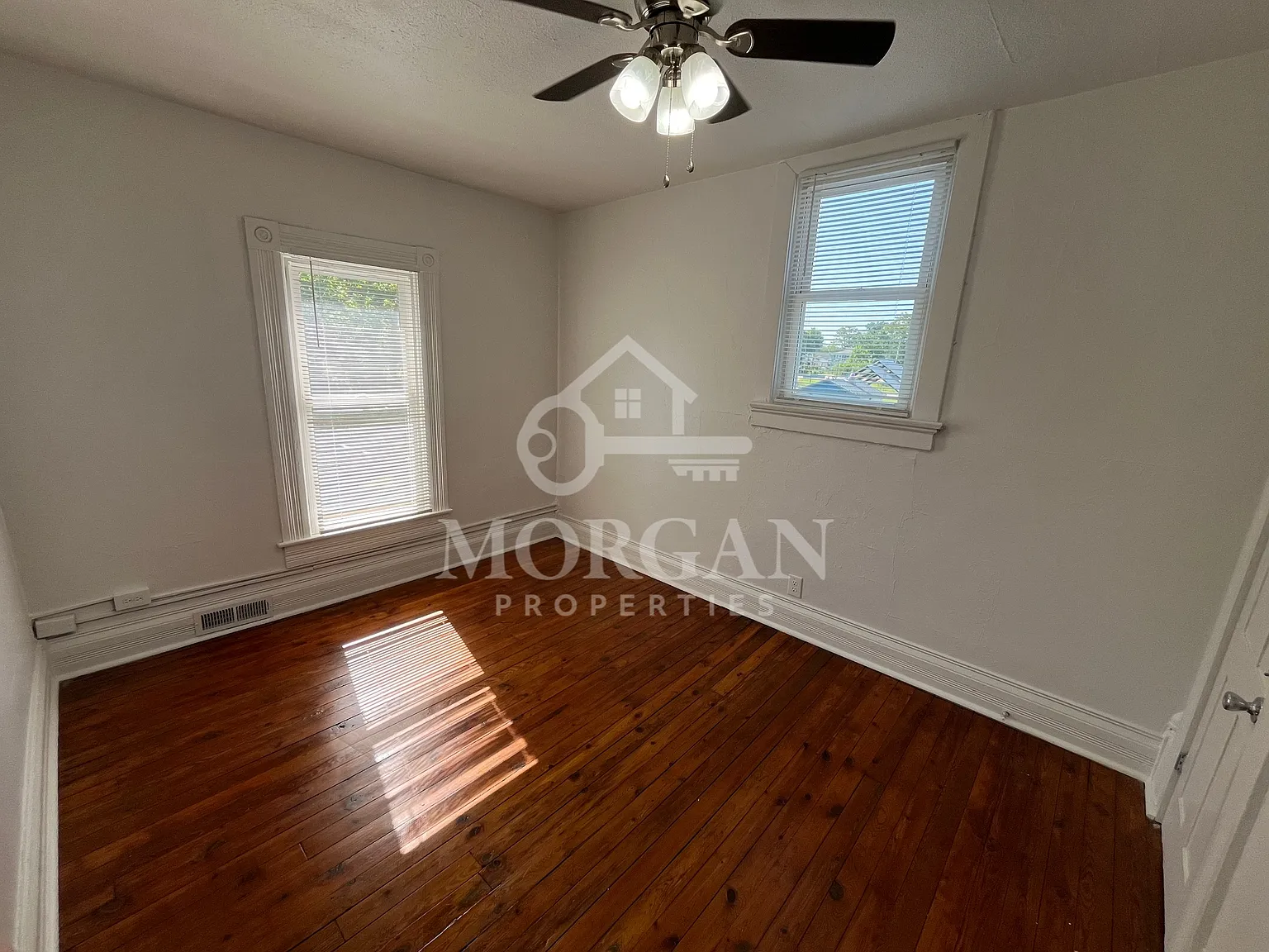 921 West 9th Street - 1 — Photo 4