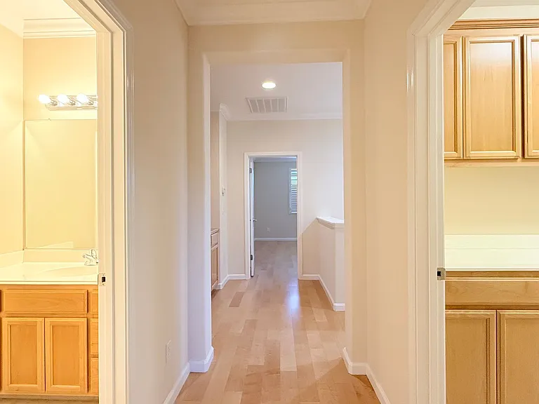 304 Karelian St — Photo 29