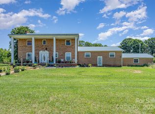 654 Whites Farm Rd, Statesville, NC 28625