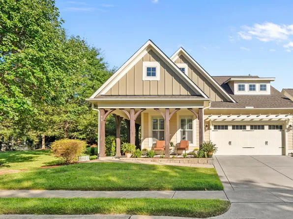 92 Heatherwood Dr, Chapel Hill, NC 27516