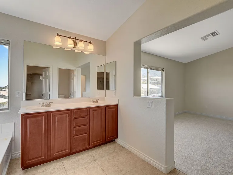 10649 Tuckermans Ave — Photo 30