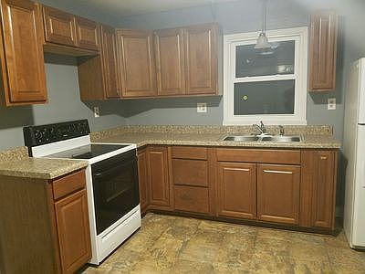 2nd image of 817 Old Main St