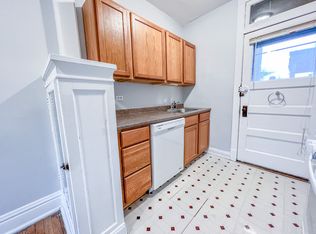 3951 N Hoyne Ave #2, Chicago, IL 60618