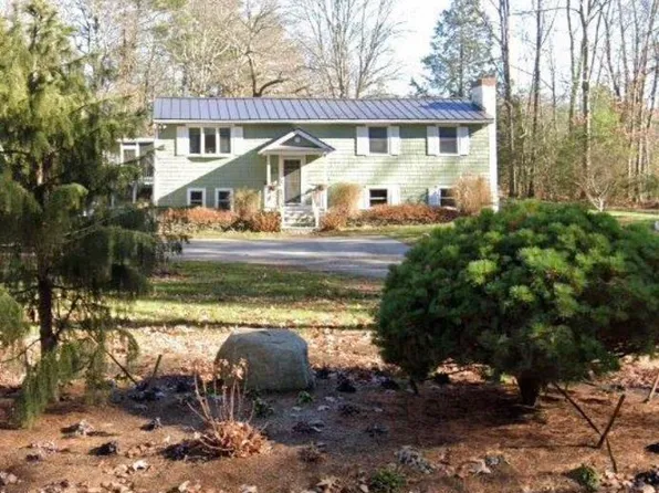 38 Drinkwater Road, Exeter, NH 03833