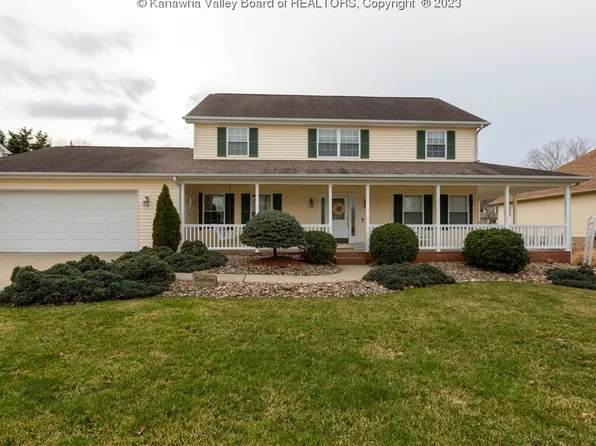 305 Spicywood Dr, Milton, WV 25541