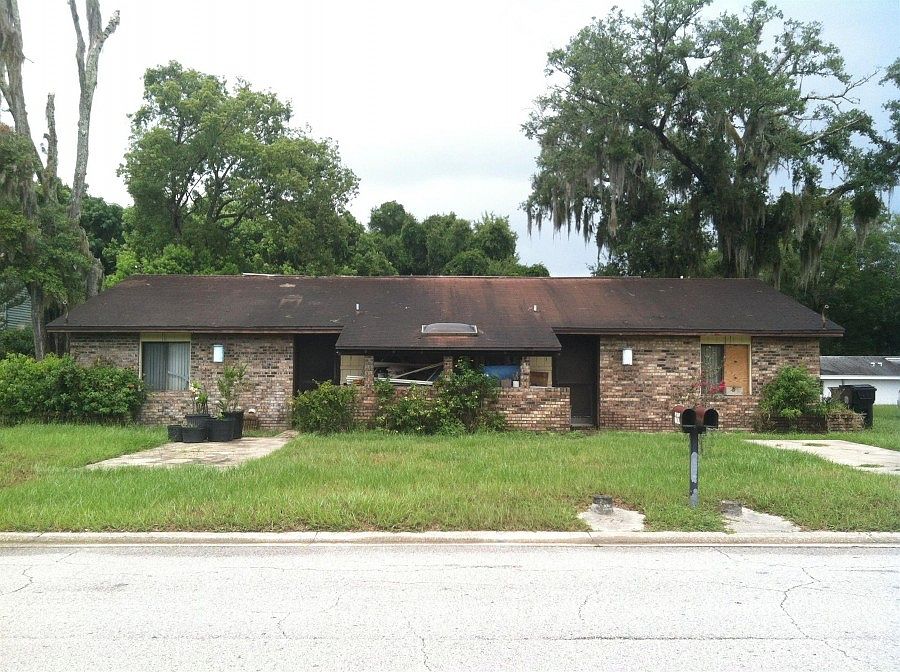 1st image of 282 S McGee Ave