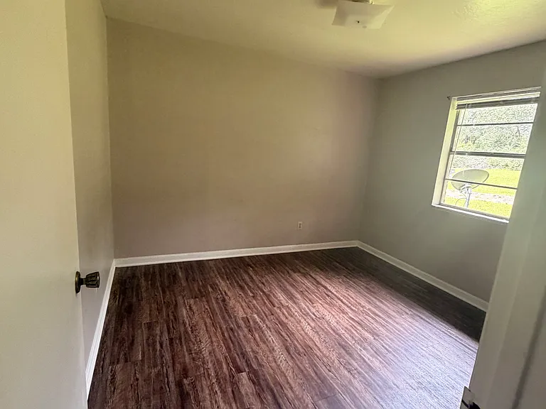 703 1/2 E Center St #1 — Photo 8